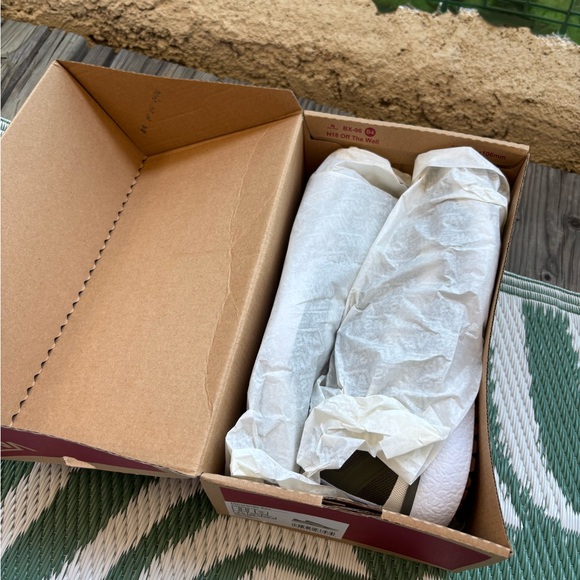 Vans Ultrarange EXO Dusty Olive - Picture 2 of 4